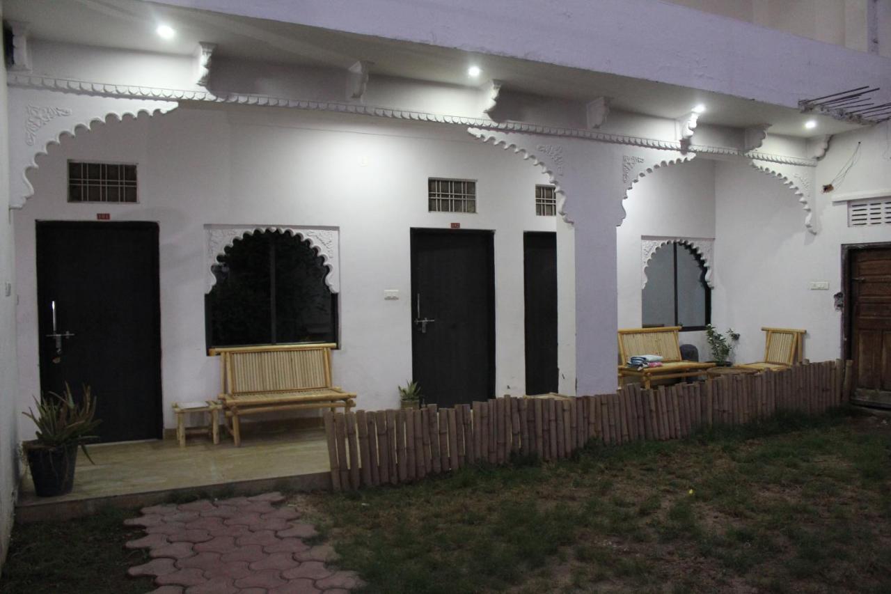 Hotel Heritage High Udaipur Bagian luar foto